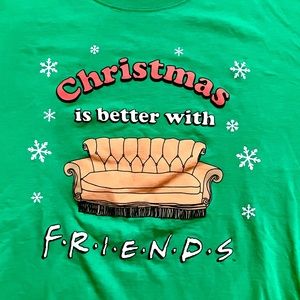 Christmas Friends Tshirt sz L